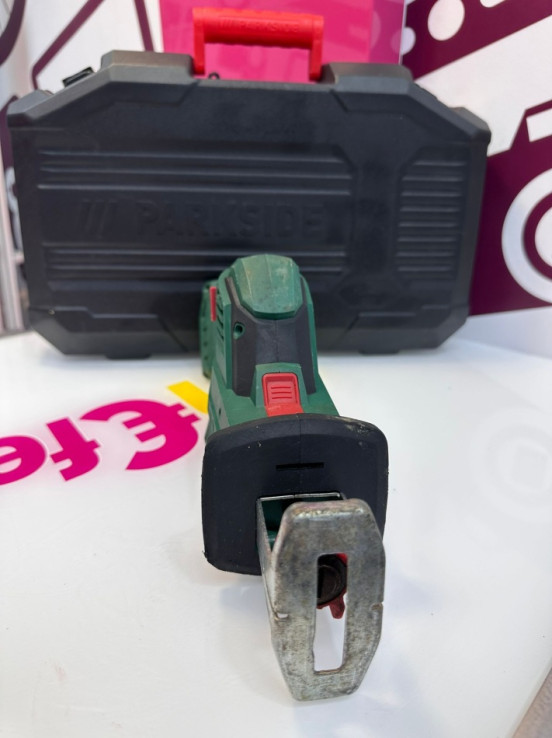 9-9-74507-3-Sierra Sable Corta Ramas Parkside 20V