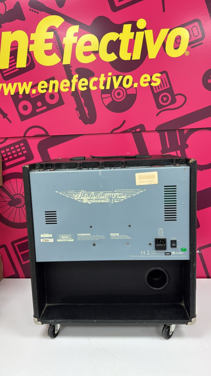 7-7-83735-2-Amplificador Ashdown FIVE 15 Combo 1x15 100 Watts