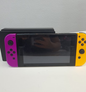 1-1-256670-1-Consola Nintendo Switch Hac-001 