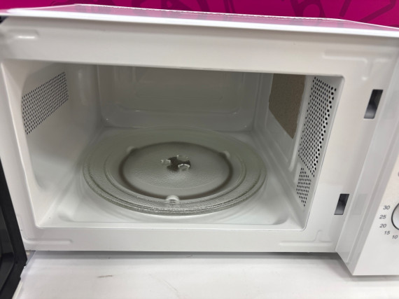 1-1-267489-2-Microondas Becker Bmw 4459