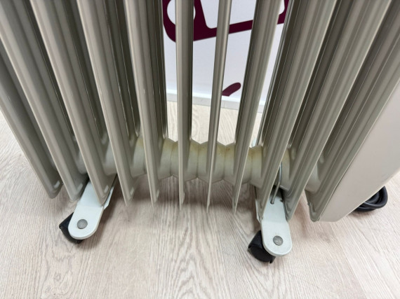 9-9-74574-5-Radiador Aceite Ufesa Thermo Confort 2500w