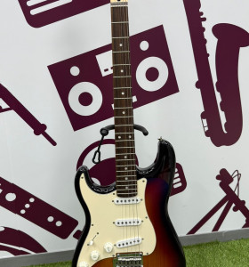 6-9-74338-1-Guitarra Electrica Squier By Fender 1982