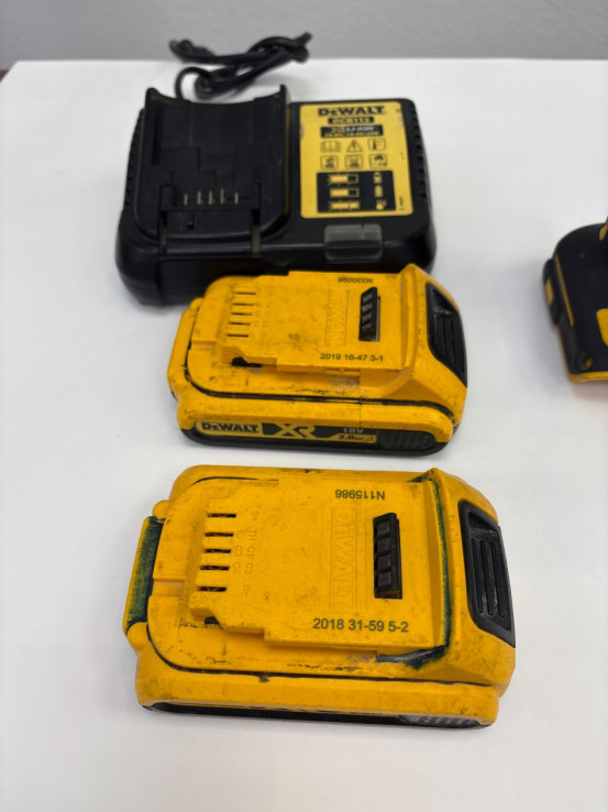 1-1-266192-2-Herramientas Eléctricas Dewalt Dcs355 2 Baterias