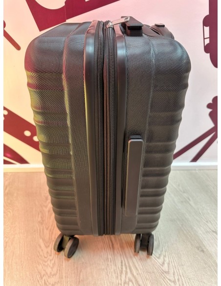 9-9-74625-3-Maleta viaje amazon basics cabina 35 ancho, 25 profundo expansible, 53 de alto 