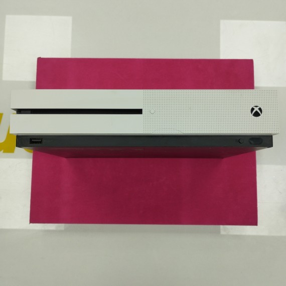 6-6-166275-2-Consola Xbox One Serie S