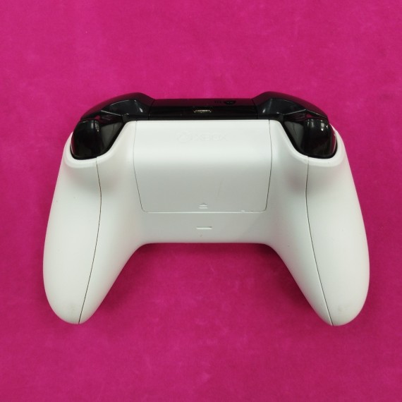 6-6-166275-5-Consola Xbox One Serie S