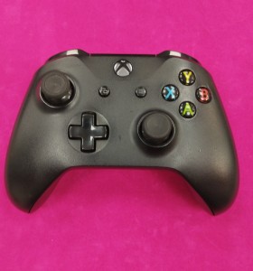6-6-166277-1-Mando Xbox