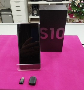6-6-166333-1-Smartphone Galaxy S10