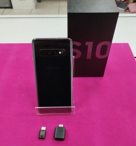 6-6-166333-1-Smartphone Galaxy S10 2