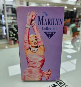 8-8-72903-1-The Marilyn Collection Vol 3. 2