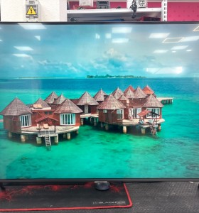 1-1-259654-1-Televisor LED SMART Samsung UE43AU7105K 2