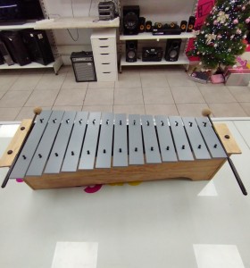 6-6-164230-1-Xilófono Sonor Am