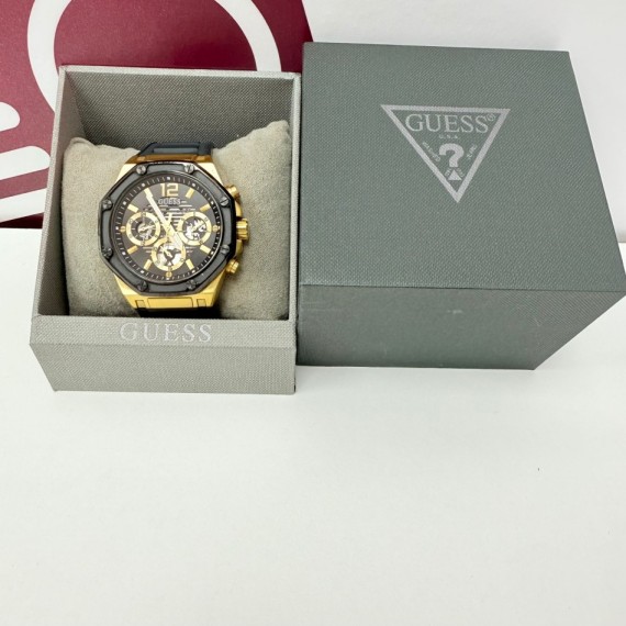 8-8-75153-3-Relojería y gafas Guess Momentum GW0263G1