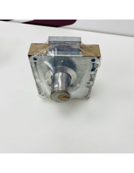 8-8-75199-4-Cerradura Cerrojo con botón y cilindro entrada 40mm, acabado bronce Nuevo