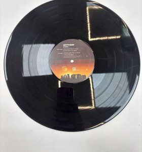1-1-267584-1-Vinilo mythosn dj cosmo  2