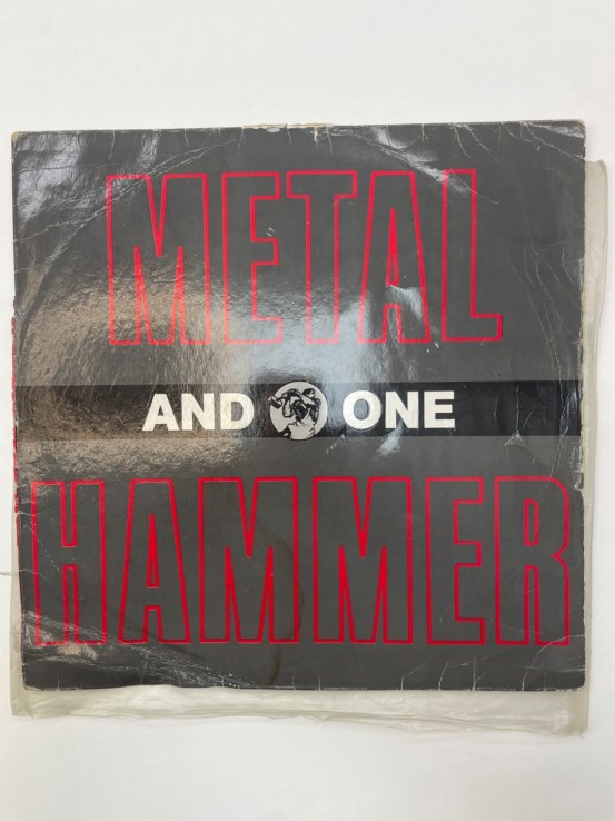 1-1-267573-1-Vinilo Metal hammer and one