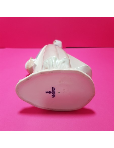 6-6-92616-7-figura de lladro señora campesina con cesta