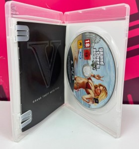 9-7-82147-1-Videojuego PS3 GTA V 2