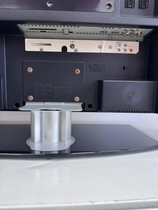 9-9-74717-5-Televisor LED Philips 32 N032pfl5522d 12