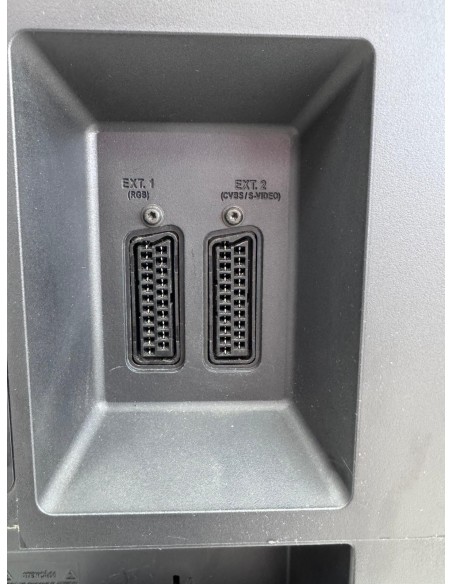 9-9-74717-6-Televisor LED Philips 32 N032pfl5522d 12