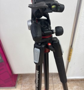 1-1-266214-1-Fotografía Y Videocámaras Manfrotto 055 Tripode 2