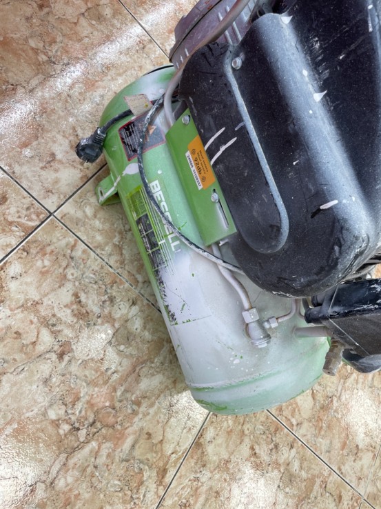 1-1-265731-3-Compresor Bessell Verde