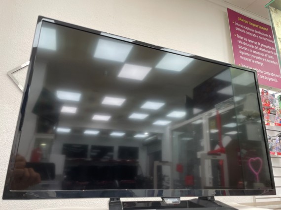 1-1-268128-2-Televisor LED Philips 32PHH4100 88