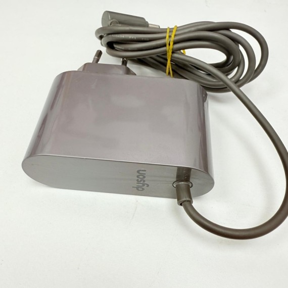 8-8-73362-7-Aspirador Escoba Dyson V8 Absolute