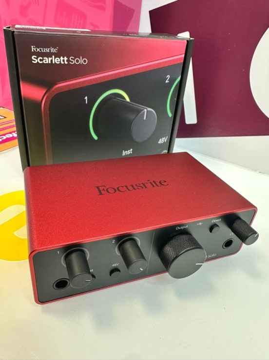 9-9-73516-2-Tarjeta Sonido Focusrite Scarlett Solo 4th Gen