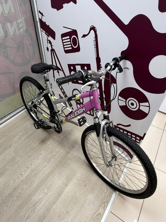 9-9-73359-7-Bicicleta Montana Raleigh 26