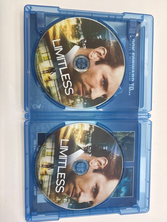 1-1-260789-2-Bluray Limitless