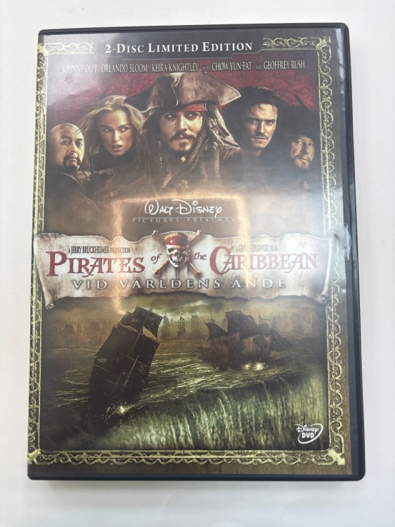 1-1-260881-1-Pitaras del caribe at worlds end