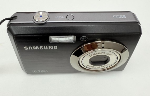 8-8-75340-5-Cámara Digital Compacta Samsung ES55