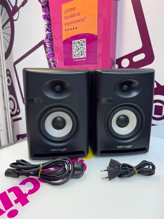 9-9-74819-1-Monitor Estudio Behringer Nekkst K5
