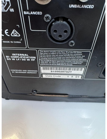 9-9-74819-7-Monitor Estudio Behringer Nekkst K5