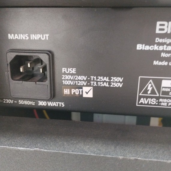 6-6-166645-10-Amplificador Guitarra Blackstar ID260