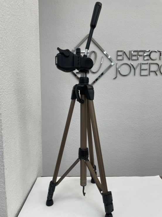 1-1-268378-1-Tripode Hama Negro