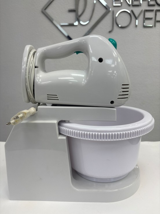 1-1-268278-4-Amasadora Star ST-786