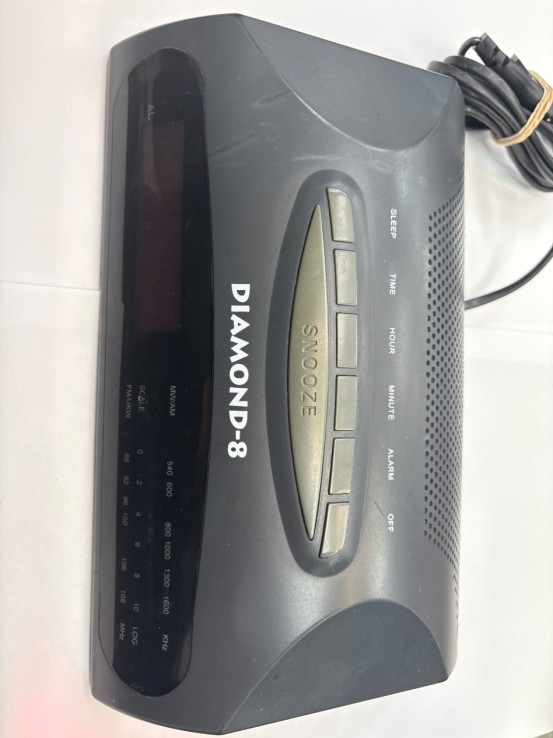 1-1-268205-1-Radio Despertador Diamond 8