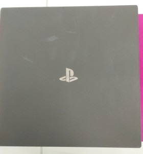 6-6-166686-1-Consola PS4 Pro 1 TB 2