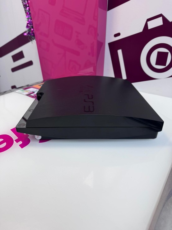 9-9-73738-2-Consola PS3 Sony Cech-2504a