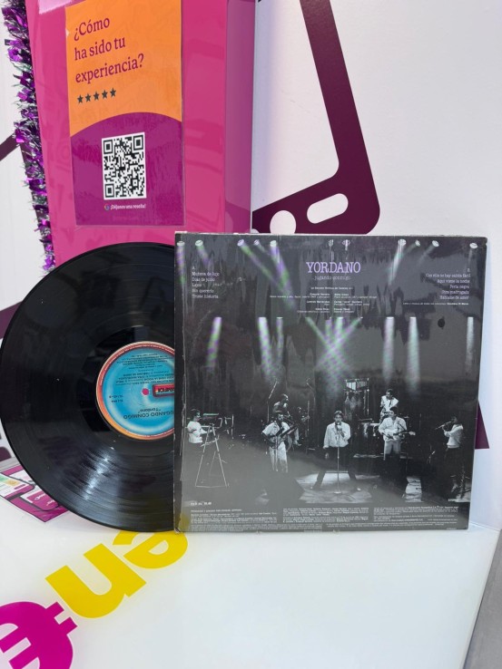 9-9-74931-2-Vinilo Yordano Jugando Conmigo 