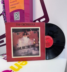 9-9-74915-1-Vinilo thp orchestra two hot for love 