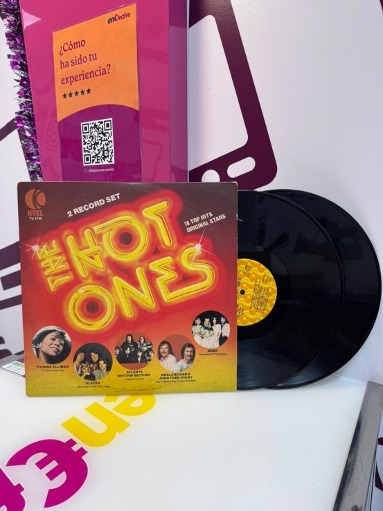 9-9-74900-1-Vinilo The hot ones 