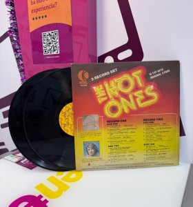 9-9-74900-1-Vinilo The hot ones  2