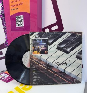 9-9-74964-1-Vinilo La magia Richard Clayderman  2