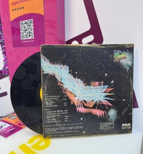 9-9-74962-1-Vinilo Kc and the Sunshine Band  2