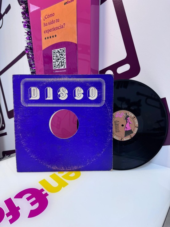 9-9-74886-1-Vinilo P P Hits