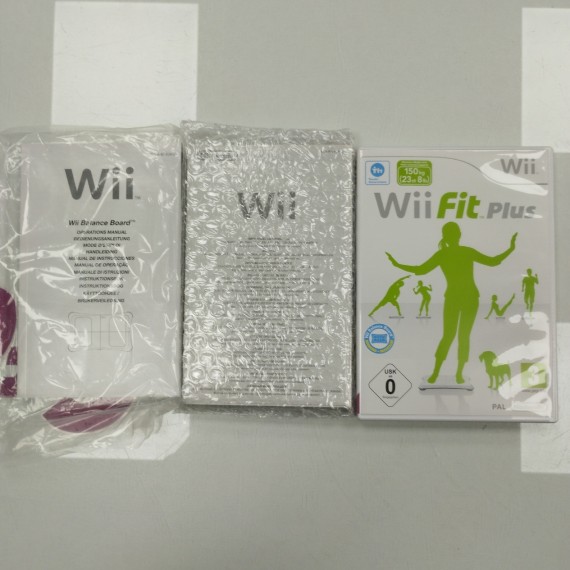 6-6-166596-3-Consola Wii Fit Plus Pack Negra