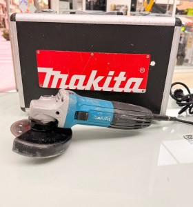 8-8-73929-1-Radial Makita GA 4500R 720w